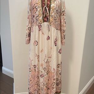 FREE PEOPLE MAXI DRESS !